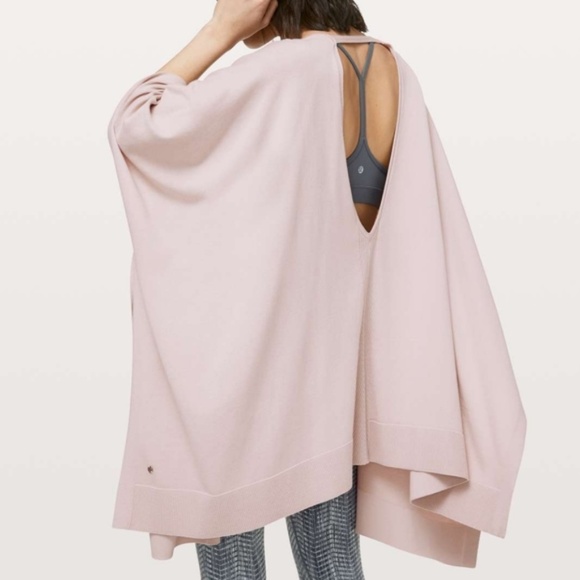 NWT lululemon Free To Coast Wrap in Black - Picture 8 of 9